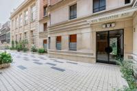 Chic and Warm 1 bd Flat - Heart of the Luxury 16th - B&B Paris
