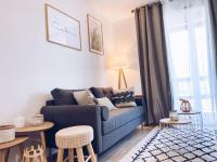 B&B Grenoble - Superbe: parking gratuit + wifi puissant + balcon - Bed and Breakfast Grenoble