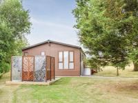 Gorstage Meadows Luxury 2 Bedroom Lodge in Rural Cheshire - Chambres d’hôtes Hartford