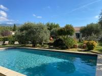 Résidence Soleado Maison jumelée à 800m du centre ville de Bédoin - B&B