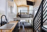 Jasper tiny home with private hottub - B&B Apple Valley