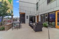 Chic 1-bed in Vibrant Optimist Park apts - Ferienwohnung