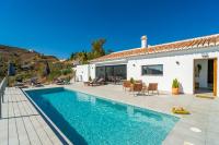 Finca Los Paseros, BBQ, pool, spectacular sea views - Bed and Breakfast Cómpeta