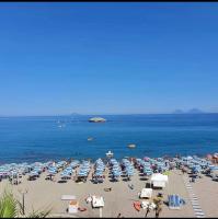 Attico una finestra sulle Isole Eolie - B&B