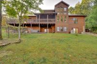 Expansive Mtn-View Ellijay Cabin Private Hot Tub - B&B Ellijay
