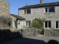 B&B Grassington - Inglenook Cottage - Bed and Breakfast Grassington