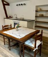 Gîte La Grange du Domaine des Aguilès - Chambres d’hôtes Nistos