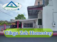 HomeStay Cikgu Zah - B&B