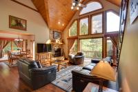 B&B Ellijay - Grand Ellijay Cabin with Mountain Views and Pool Table - Bed and Breakfast Ellijay