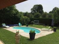 Esterel Espace privé dans propriété avec accès piscine - B&B