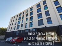 Proche Nancy centre, à quelques pas des Thermes et du campus ARTEM, appartement calme avec parking gratuit - Chambres d'hôtes Nancy