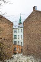 Brivibas Yard Apartment With Parking In City Center - Chambres d'hôtes Riga