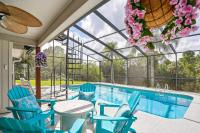 Luxurious Florida Home with Pool and Canal Access - Bed and Breakfast