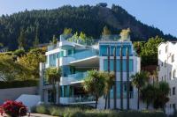 Q1 Luxury Central Apartment - Bed and Breakfast