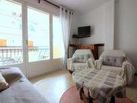 Apartamento céntrico con terraza, a 350m de la playa en Santa Margarita - ES-228-108 - Chambres d'hôtes Roses