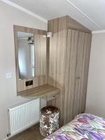 Chalet-3 guests-Onsite parking - B&B Tuxford