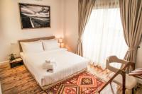 Cozy Small Room