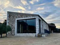 Los Dos Caballeros Winery & Vacation Rental - B&B