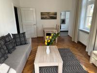 Apartment mit Balkon