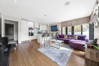 King beds apartment with en-suite, private balcony and elevator by iconic Portobello Market - B&B Londra