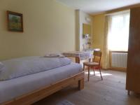 Chambre Simple avec Salle de Bains Commune