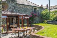 Super Spacious Country house pet/party friendly. - Ferienwohnung