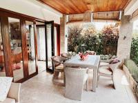 Beautiful Villa Private Pool Walk to Town Center Sunrise Views - Chambres d’hôtes Ubud