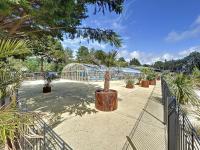Chalet de standing 6 pers - Piscine chauffée - Proche plage - WIFI - Parking - Terrasse privée - FR-1-361-476 - Chambres d'hôtes Jullouville