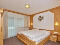 One-Bedroom Apartment with Balcony