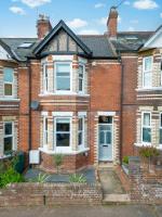 Athelstan Townhouse - A Chic Townhouse in the heart of Historical Exeter 5mins to Centre - B&B