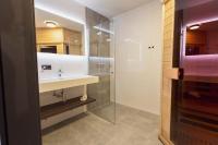 Penthouse Apartment with 4 bedrooms, sauna and jacuzzi