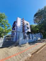 Apartamento com mobília nova 201! - Chambres d’hôtes