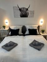 B&B Magdeburg - Ferienwohnung Domspatz mit Klimaanlage - Bed and Breakfast Magdeburg