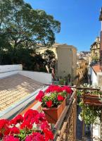 Ampio appartamento in pieno centro storico. - B&B Palermo