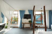 Yanluo Sunshine Family Room
