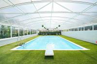 SpaPartyHomeDotCom - Bed and Breakfast