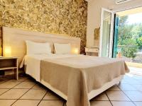 Camera Familiare con Vista Mare Laterale