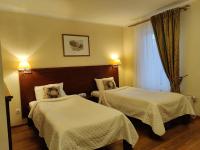 Basic Triple Room