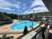 Hermoso Apartasol!! cerca a Plaza Principal, Aire Acondicionado, Vista a la Piscina - B&B