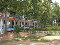 Banromsak resort - บ้านร่มสักรีสอร์ต - Ferienwohnung Dok Kham Tai