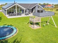 B&B Marielyst - 14 person holiday home in Idestrup - Bed and Breakfast Marielyst