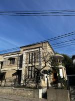 Casa moderna situata in zona centrala a orasului - B&B