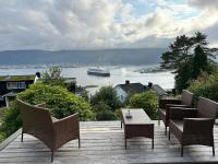 B&B Ålesund - Great place with view to the mountains and fjord - Bed and Breakfast Ålesund