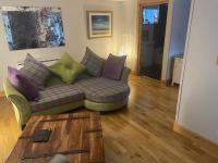 B&B Oban - The Mews 2 bedroom with private parking - Bed and Breakfast Oban