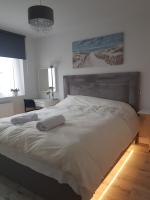 B&B Dublin - Barnoaks House - New Private Room with Private Bathroom - Bed and Breakfast Dublin