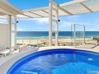 B&B Gold Coast - Kirra Penthouse with Private Spa - Bed and Breakfast Gold Coast
