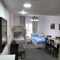 Private Studio Apartment in Tecom next to Metro station - B&B