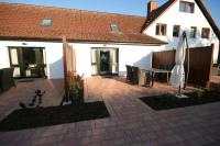 Apartamento de 2 dormitorios con terraza