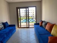 Appartement met Uitzicht op het Zwembad 