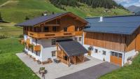 B&B Schmirn - Nedererhof - Zimmer Alpenrose mit Gemeinschaftsküche - Bed and Breakfast Schmirn